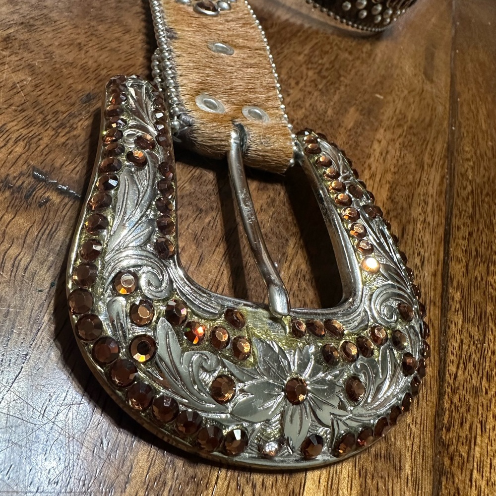 B.B. Simon Brown and Silver Studded Belt Vintage Leather - Picture 3 of 16
